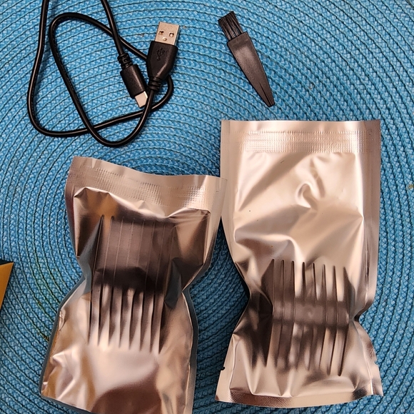 Trimmer for men and women - Picture 8 of 9